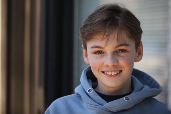 Nachwuchsschauspieler Nico Marischka ist bekannt als Flo aus den „Lassie“-Kinofilmen und unterstützt den 45. Internationalen Jugendwettbewerb „„jugend creativ“ zum Thema „Der Erde eine Zukunft geben“. Foto: Martin Douglas